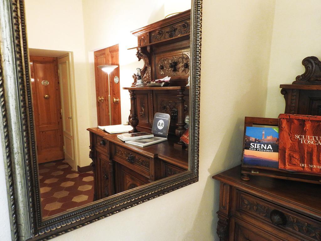 Appartamenti Siena Centro Luaran gambar